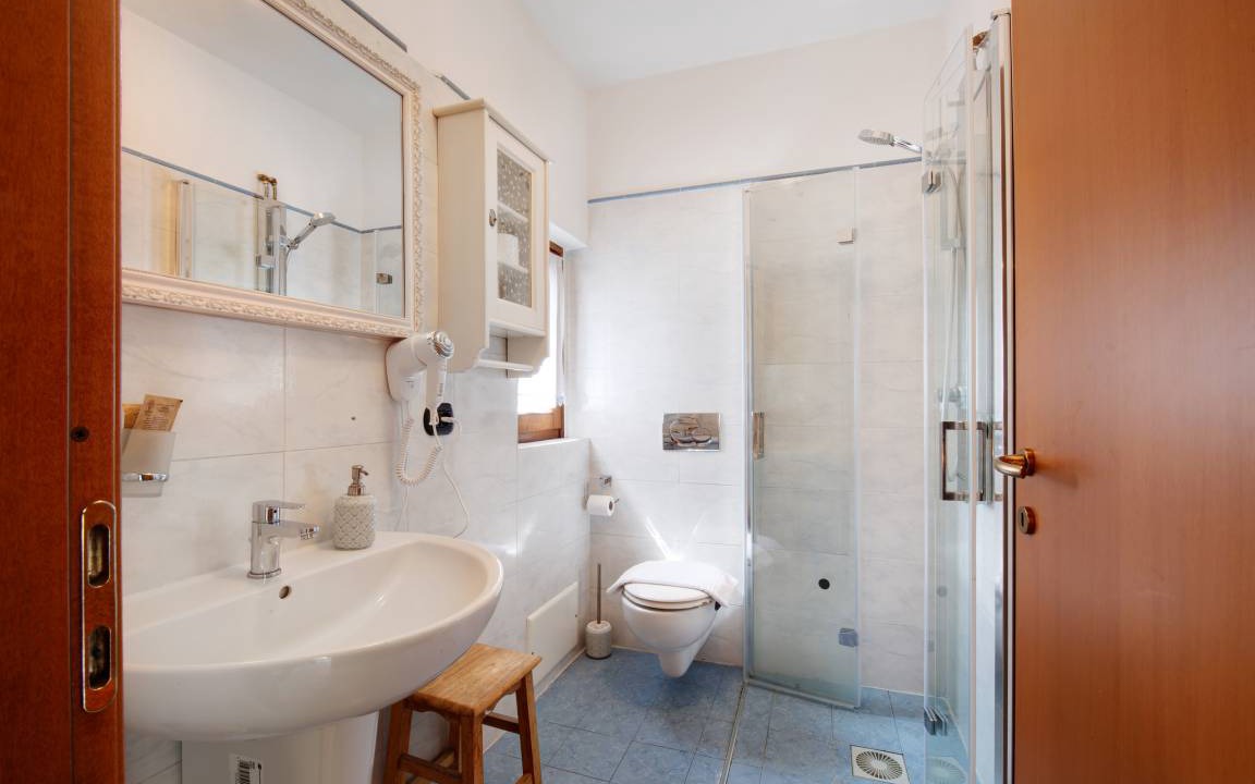 Photo of Bathroom in Dosso del Liro