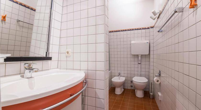 Photo of Bathroom in Gaino