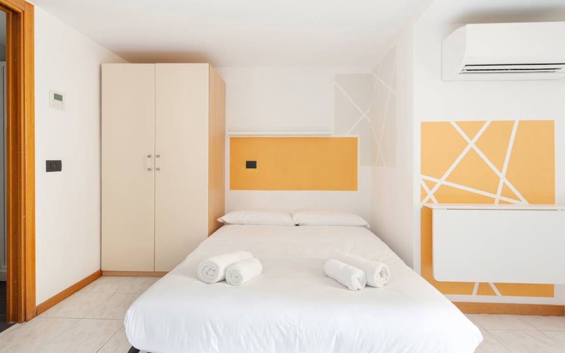 Photo of Bedroom in Magenta