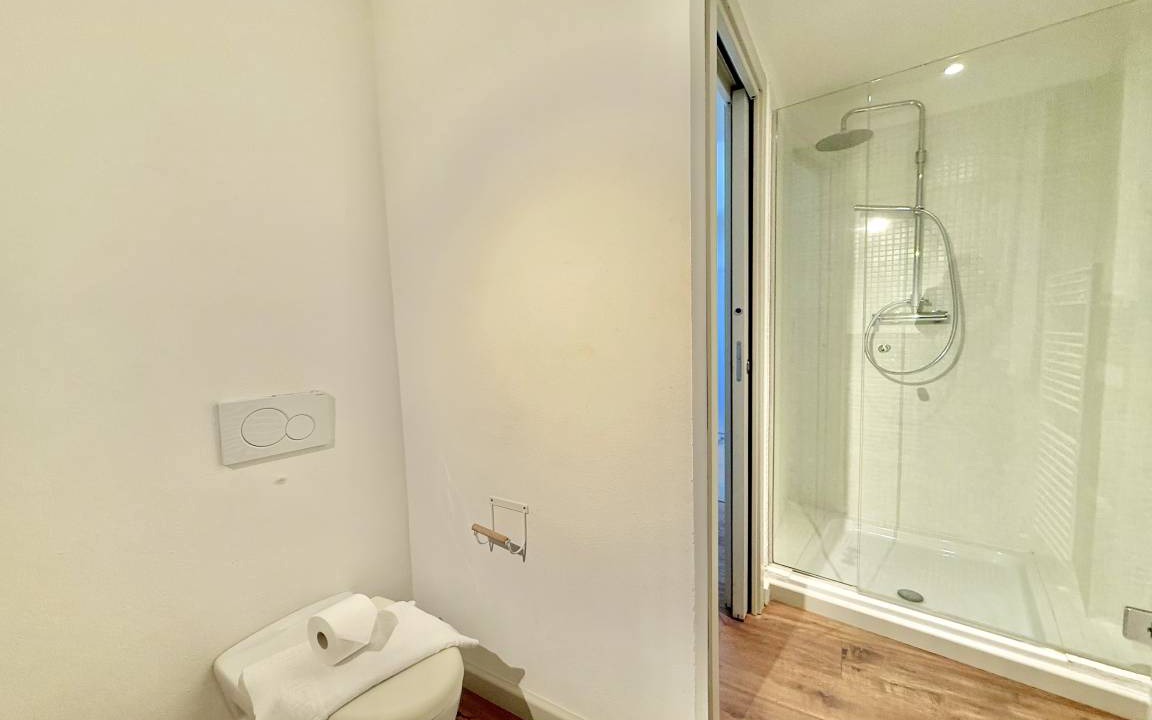 Photo of Bathroom in Colonno