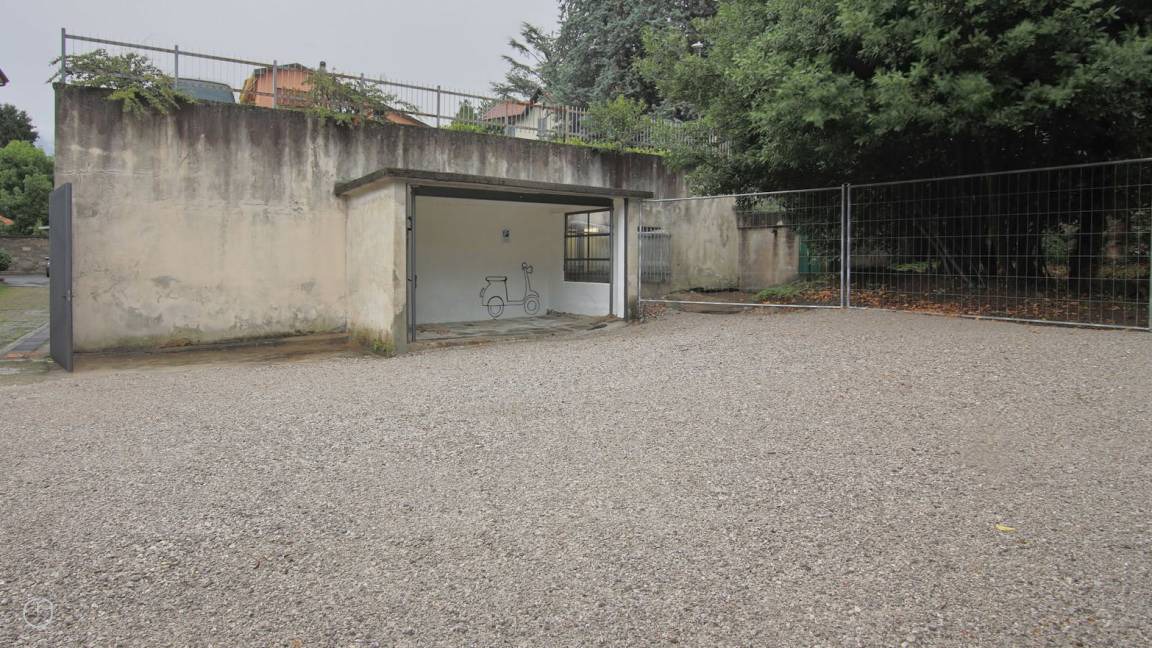Photo of Others in Torno