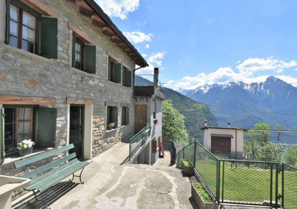 Photo of Others in Guglielmo