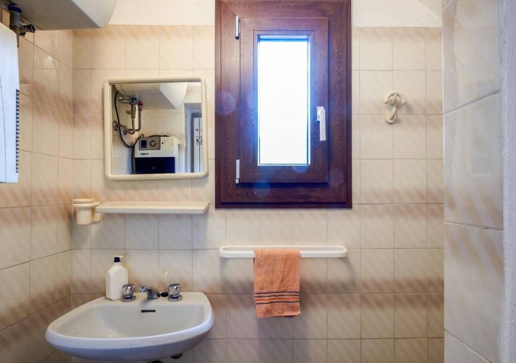 Photo of Bathroom in Dascio