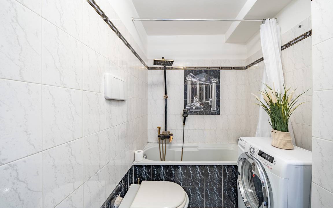 Photo of Bathroom in Zona Farini