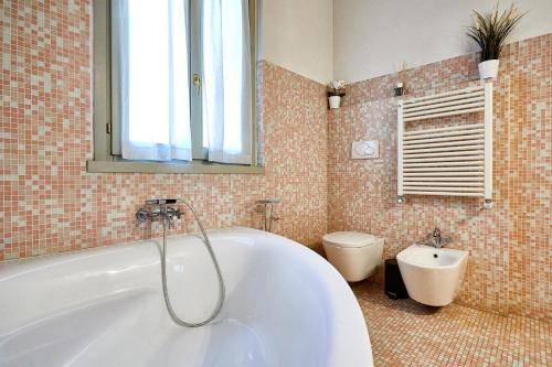 Photo of Bathroom in Borgo San Leonardo
