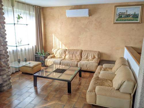 Photo of Livingroom in Marmirolo
