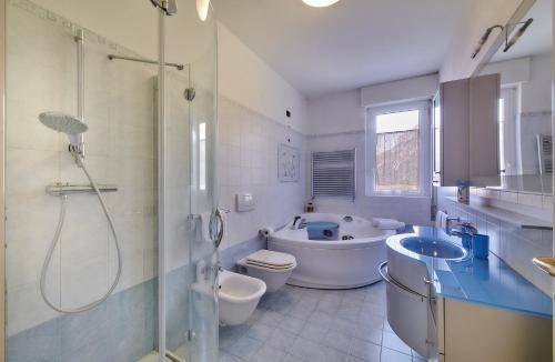 Photo of Bathroom in Lierna
