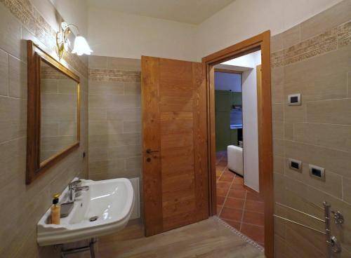 Photo of Bathroom in Edolo