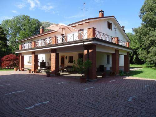 Photo of Buildings in Goito