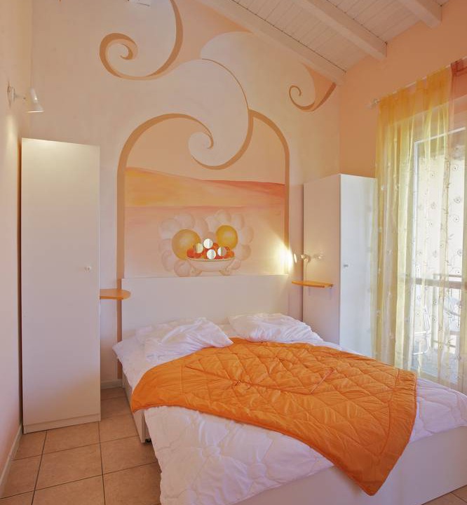 Photo of Bedroom in Maccagno con Pino e Veddasca