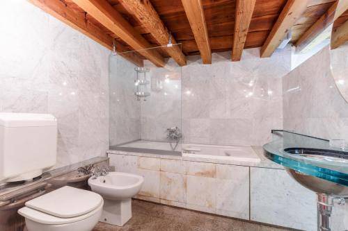 Photo of Bathroom in Porta Garibaldi