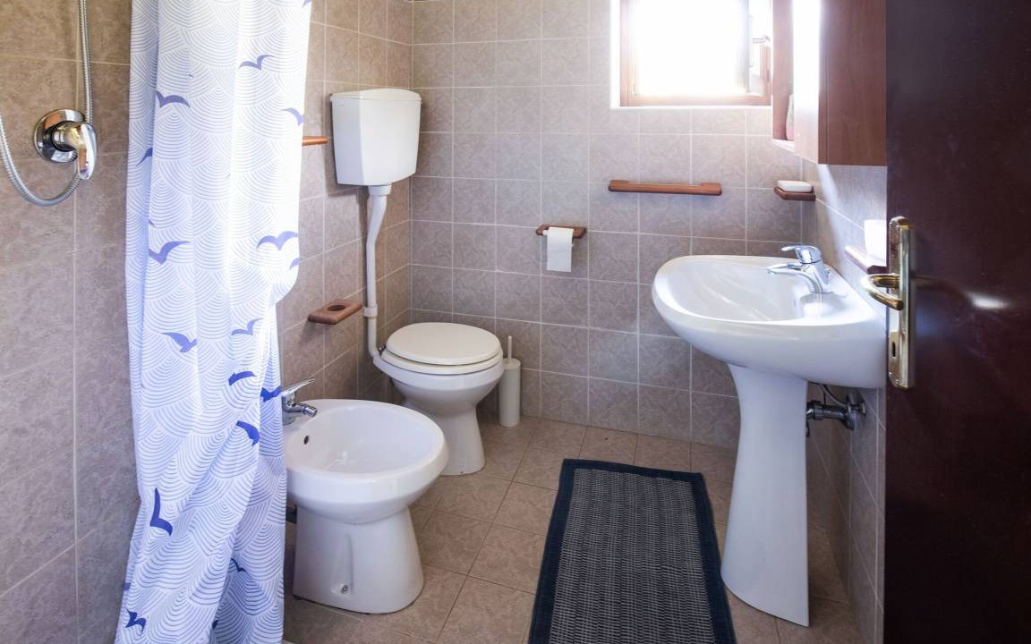 Photo of Bathroom in Idro
