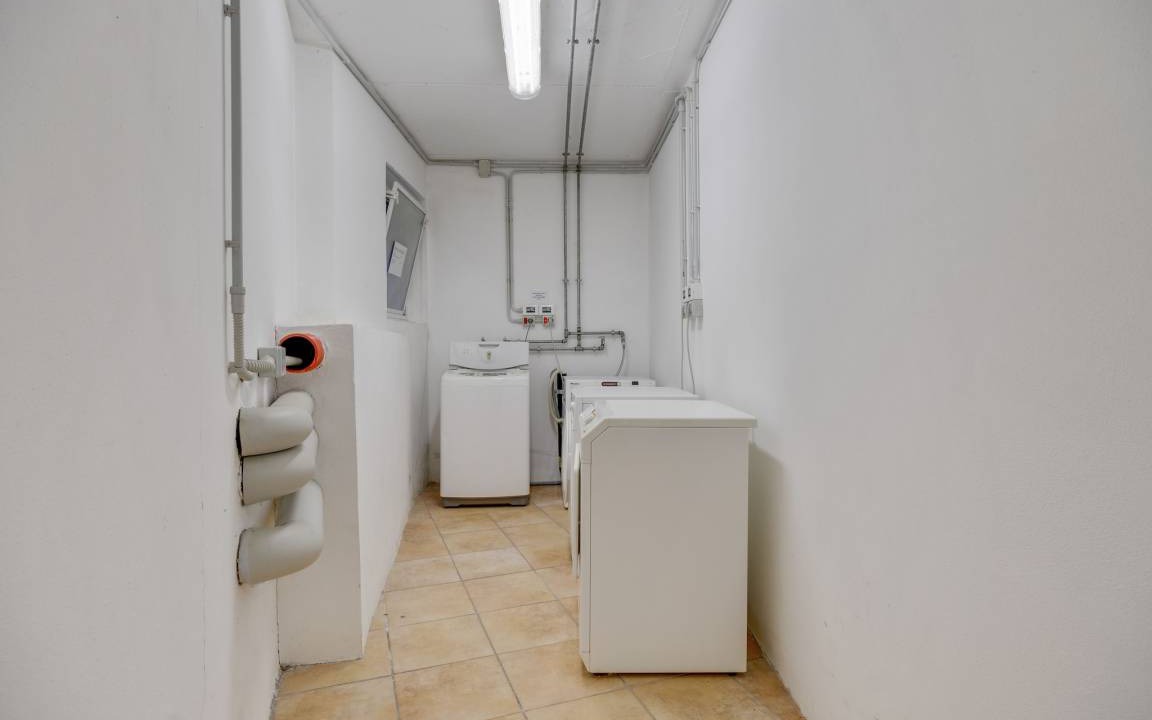 Photo of Bathroom in Crone
