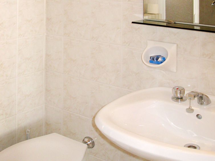 Photo of Bathroom in Morele