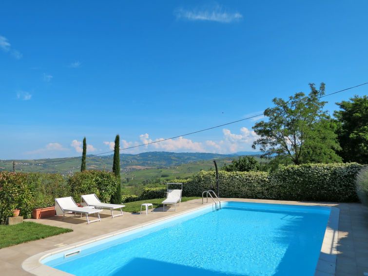 Photo of Outdoor in Castana