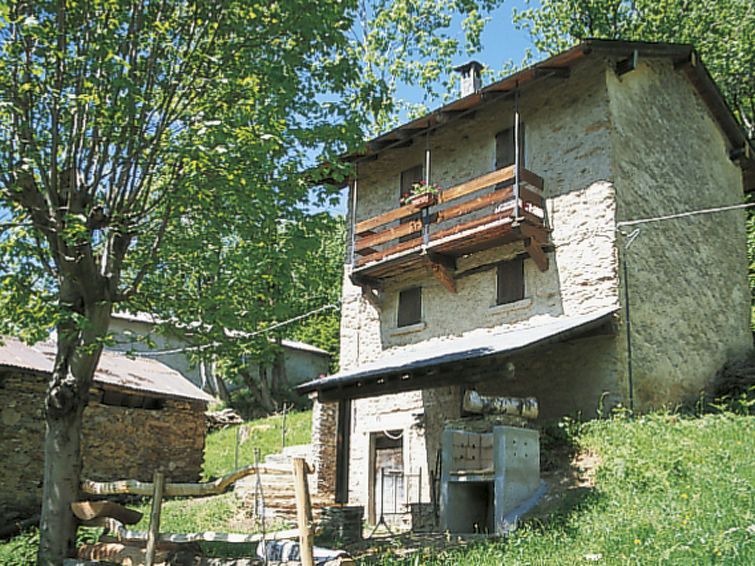 Photo of Buildings in Stazzona