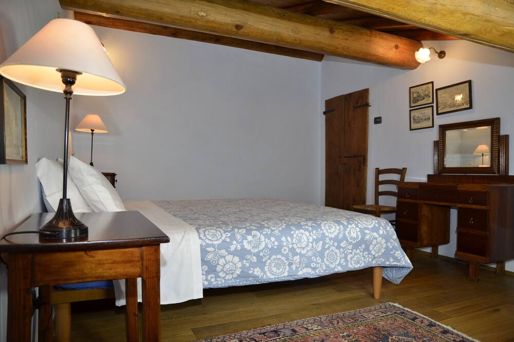 Photo of Bedroom in Monzambano