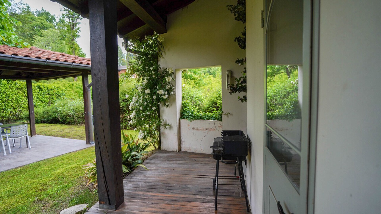 Photo of Patio Balcony in Monate