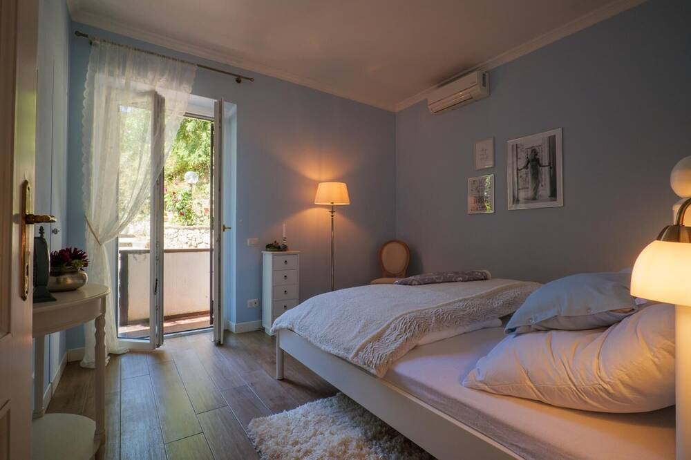 Photo of Bedroom in Laveno