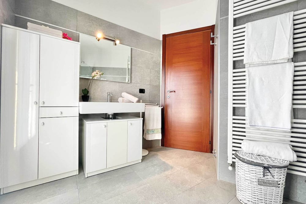 Photo of Bathroom in Brienno