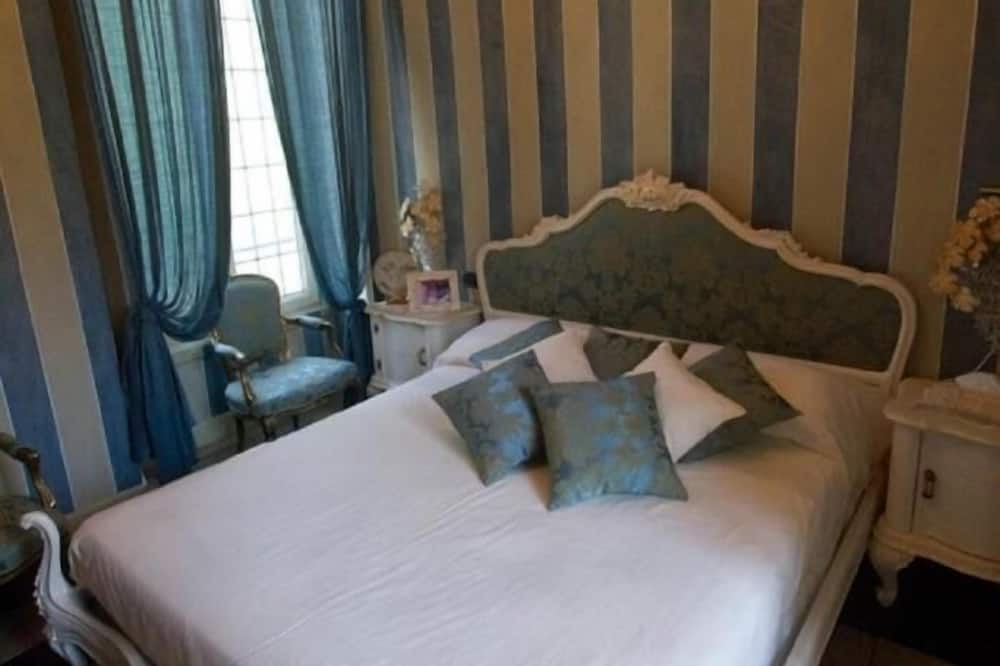 Photo of Bedroom in Montesiro