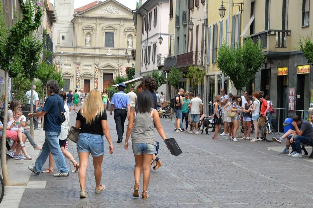 Photo of Others in Saronno