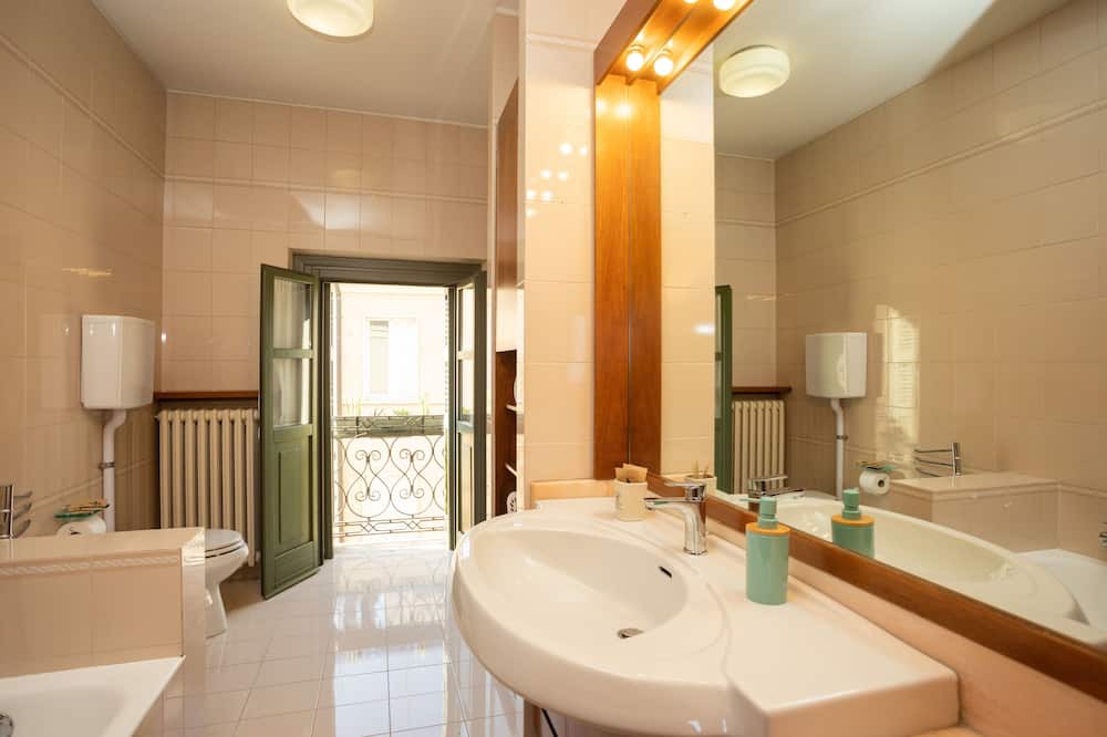 Photo of Bathroom in Old Town