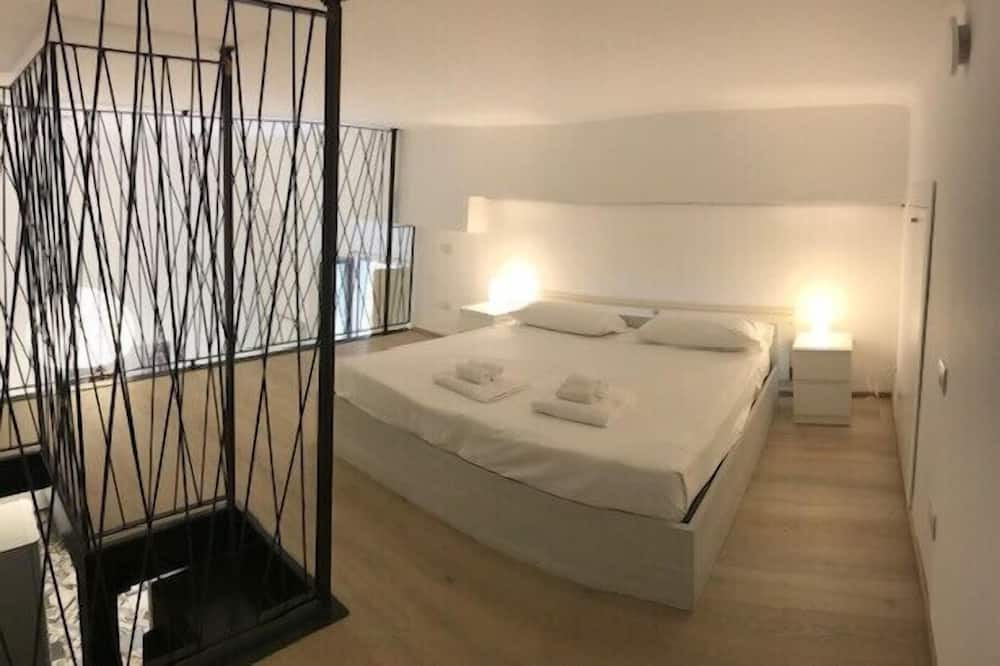 Photo of Bedroom in Tricolore