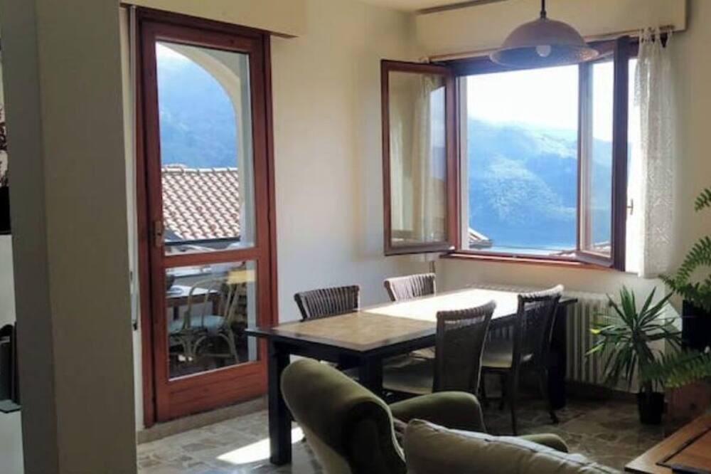 Photo of Livingroom in Abbadia Lariana