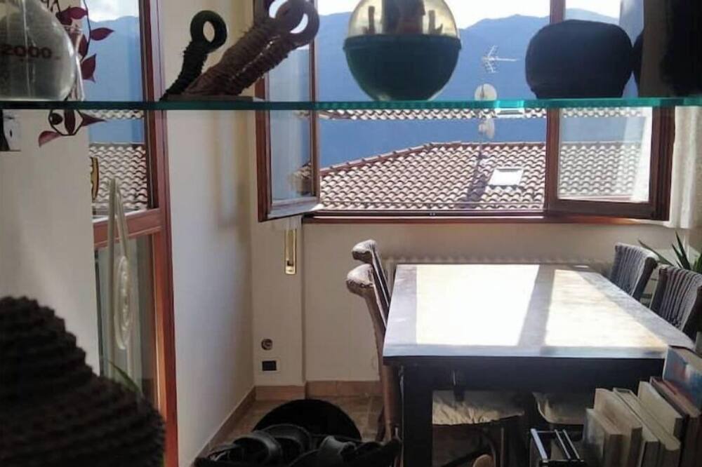 Photo of Bedroom in Abbadia Lariana
