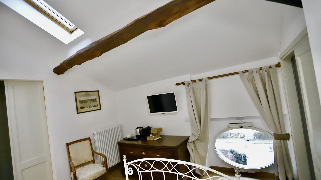 Photo of Bedroom in Ghirla