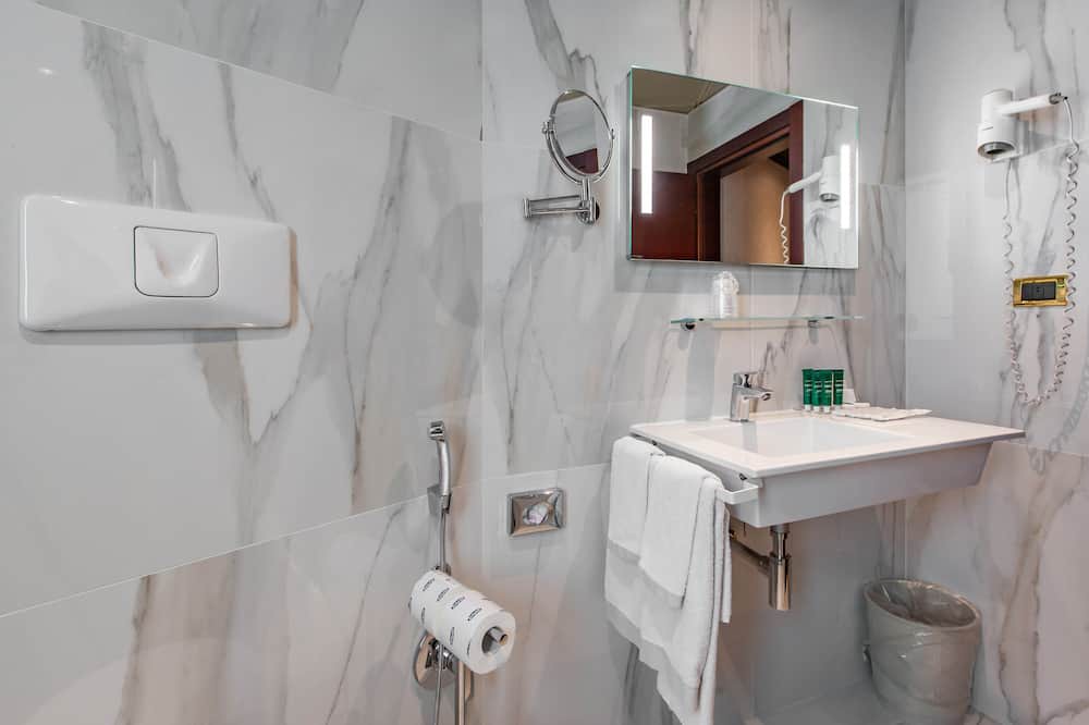 Photo of Bathroom in Gorla