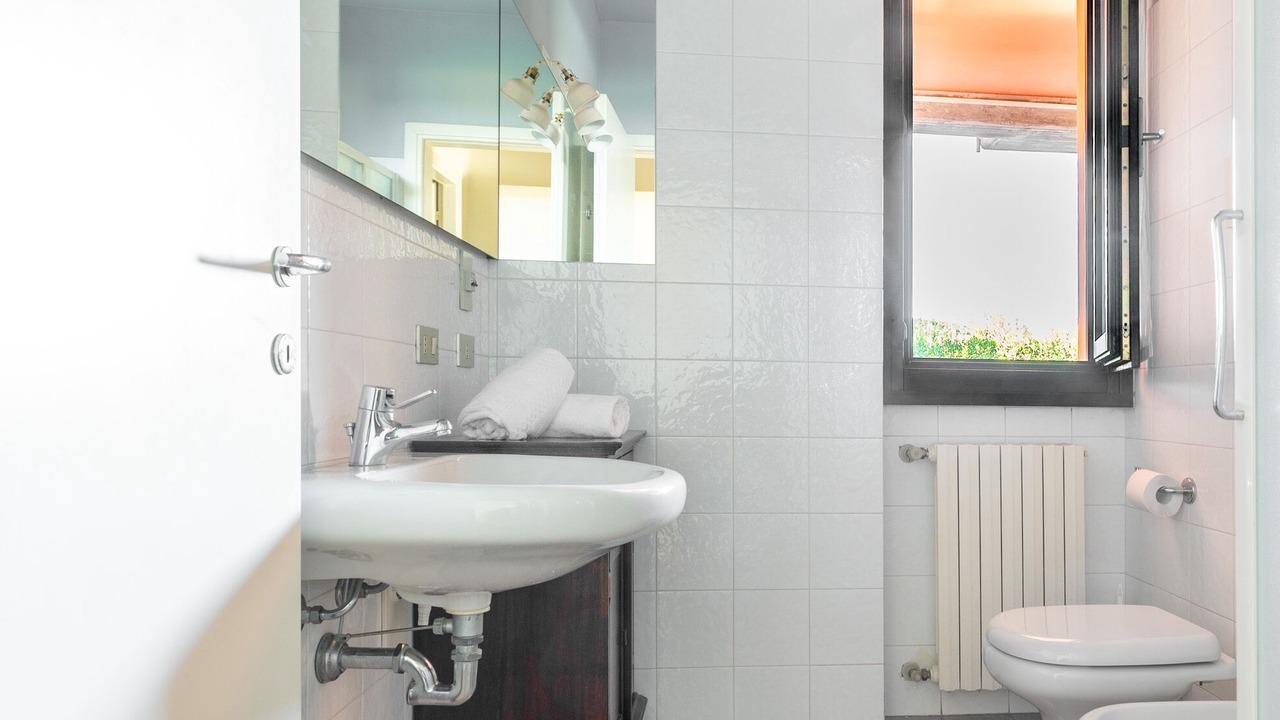 Photo of Bathroom in Raffa