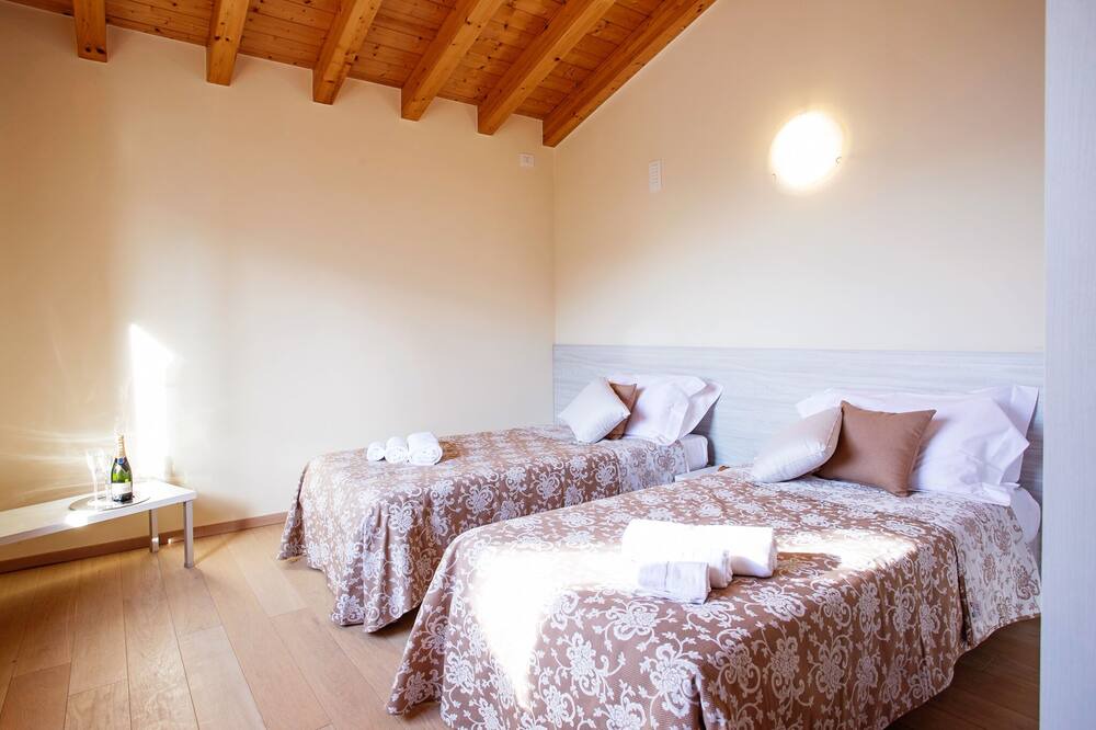 Photo of Bedroom in Ossuccio