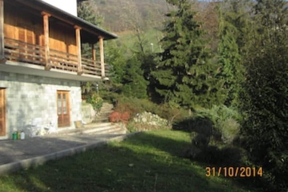 Photo of Outdoor in Aviatico
