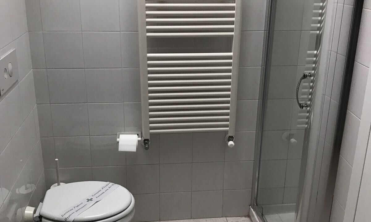 Photo of Bathroom in Rho