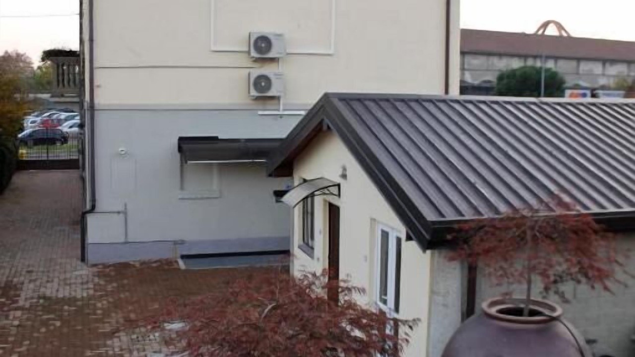 Photo of Outdoor in Rho