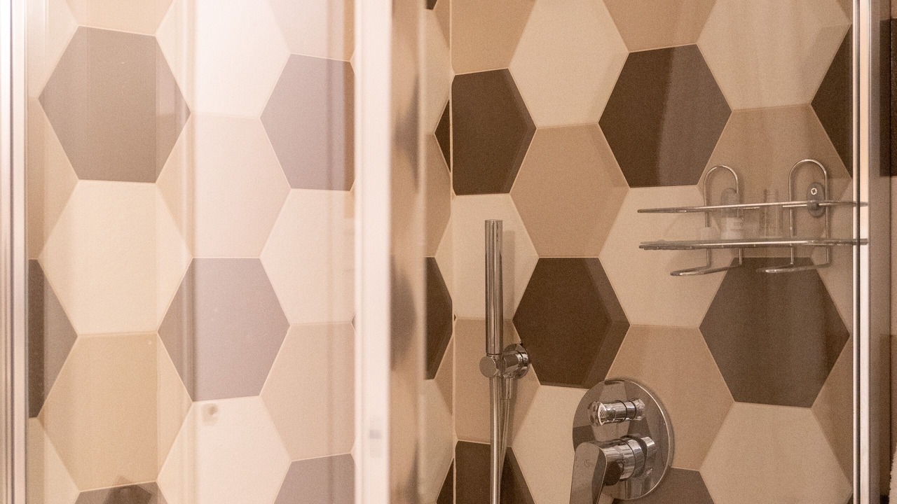 Photo of Bathroom in Chinatown
