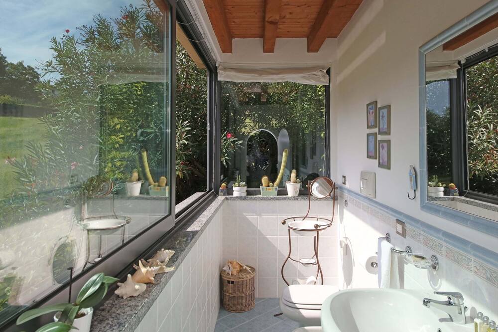 Photo of Bathroom in Polpenazze del Garda