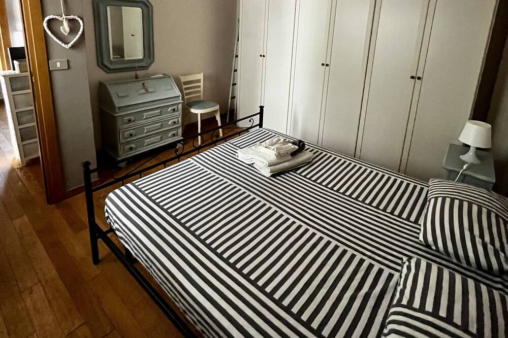 Photo of Bedroom in Gioia