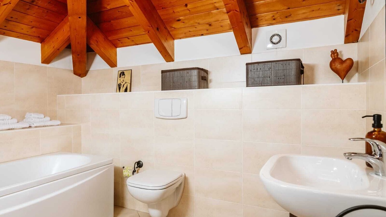 Photo of Bathroom in Osigo