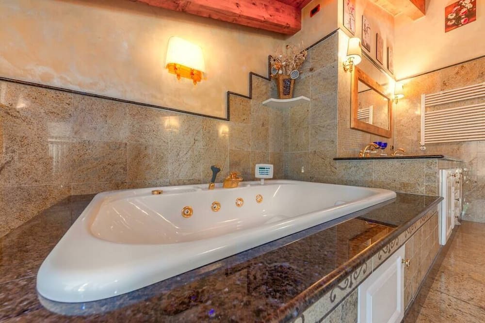 Photo of Bathroom in Pelucca - Villaggio Falck