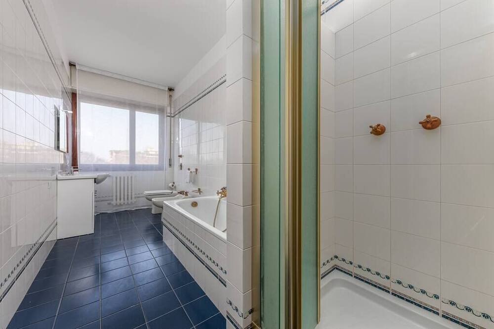 Photo of Bathroom in Barona