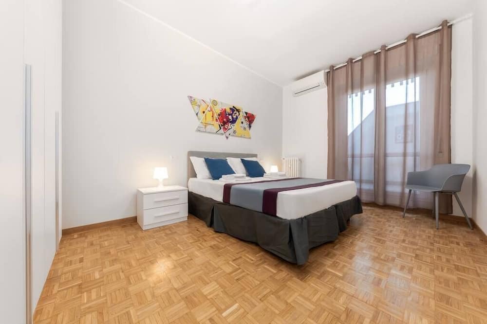 Photo of Bedroom in Lambrate