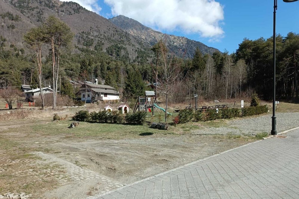Photo of Outdoor in Civo