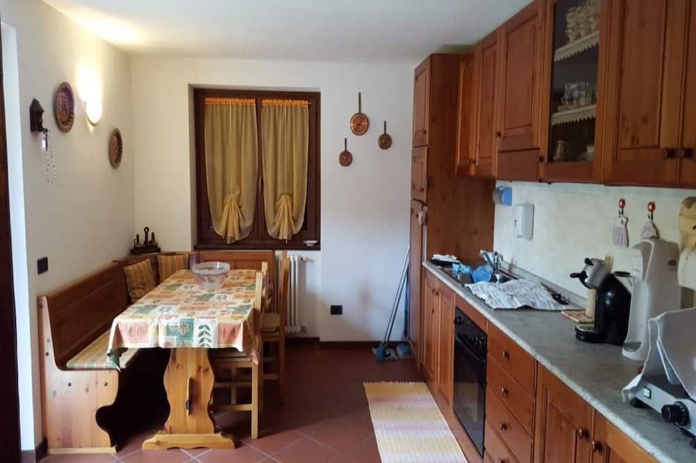 Photo of Kitchen in Civo
