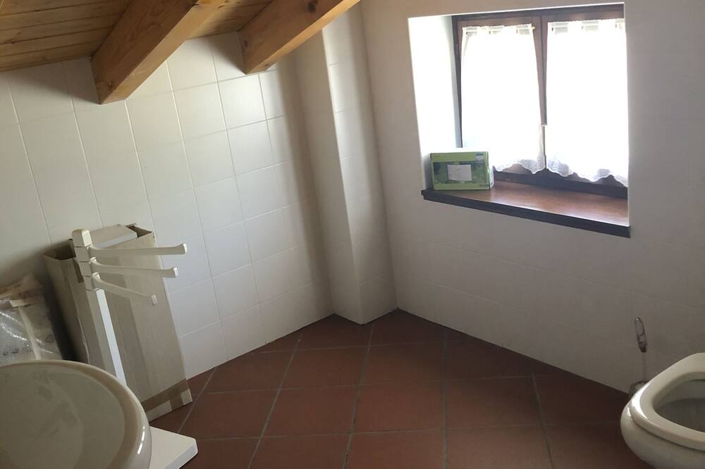 Photo of Bathroom in Civo