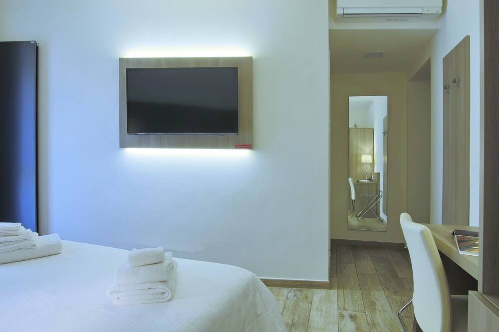 Photo of Bedroom in San Fermo della Battaglia