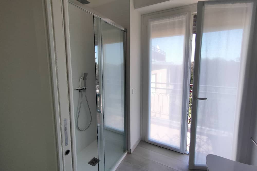 Photo of Bathroom in Rho