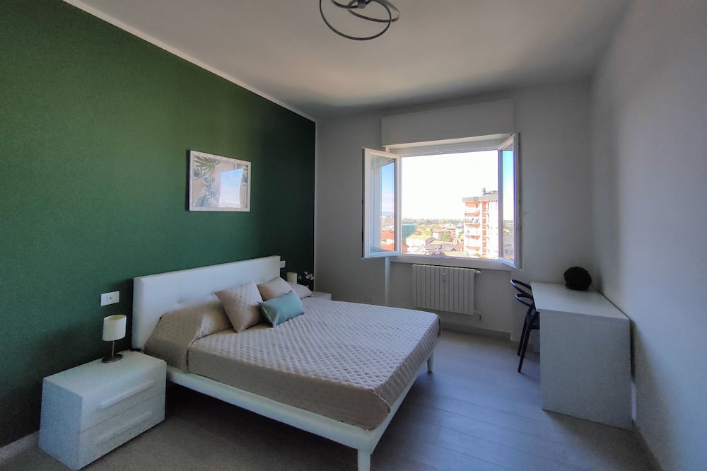 Photo of Bedroom in Rho